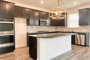 816 Brock Dr, Aubrey, TX 76227 - Photo 3