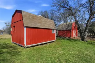 1901 Adams Ln, Azle, TX 76020 - Photo 25