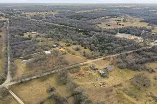 833 County Rd 426, Cleburne, TX 76031 - Photo 5