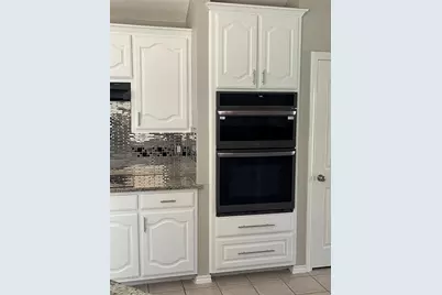 5721 Bandera Drive, The Colony, TX 75056 - Photo 11