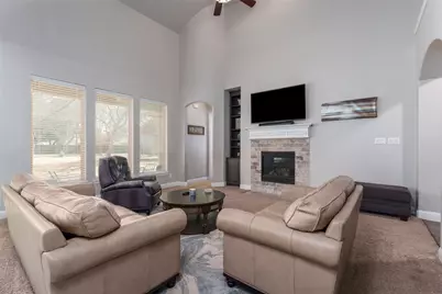 704 Elm Creek Circle, Mansfield, TX 76063 - Photo 11