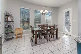 704 Elm Creek Cir, Mansfield, TX 76063 - Photo 17