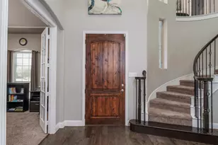 704 Elm Creek Cir, Mansfield, TX 76063 - Photo 5