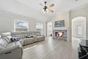 4410 New Meadow Dr, Mansfield, TX 76063 - Photo 11