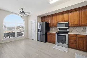 4410 New Meadow Dr, Mansfield, TX 76063 - Photo 5