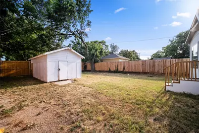 1350 Strickland Street, Dallas, TX 75216 - Photo 25