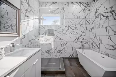 1350 Strickland Street, Dallas, TX 75216 - Photo 21