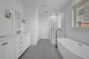 1023 Candlewyck Dr, Justin, TX 76247 - Photo 17