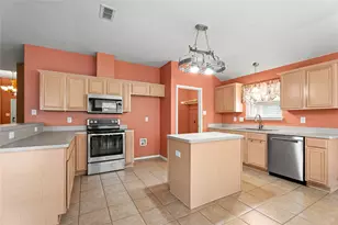 1029 Hidden Lake Dr, Burleson, TX 76028 - Photo 9