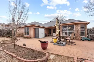 1029 Hidden Lake Dr, Burleson, TX 76028 - Photo 29