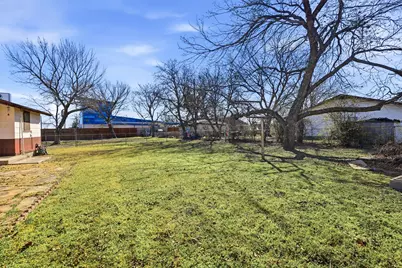 321 W Highway 199, Springtown, TX 76082 - Photo 27