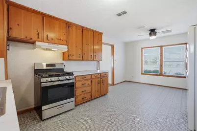 321 W Highway 199, Springtown, TX 76082 - Photo 23