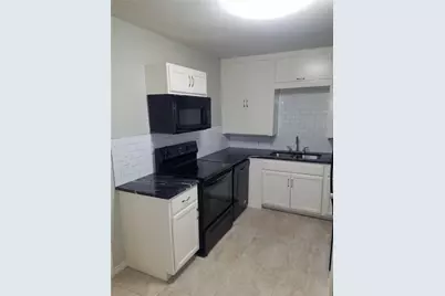 2909 Avenue A, Fort Worth, TX 76105 - Photo 3