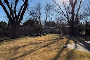 2818 Tolosa Dr, Dallas, TX 75228 - Photo 17