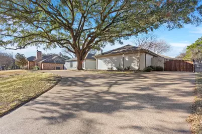 304 Trailwood Drive, Woodway, TX 76712 - Photo 3