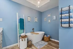 304 Trailwood Dr, Woodway, TX 76712 - Photo 17