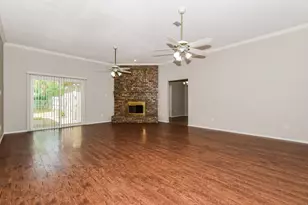 1729 Creek Valley Rd, Mesquite, TX 75181 - Photo 3