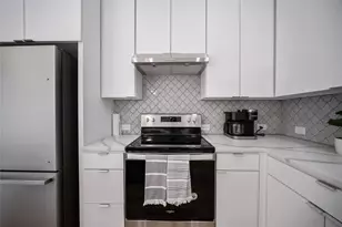 1350 Strickland St, Dallas, TX 75216 - Photo 11