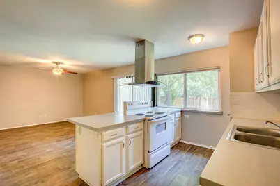 7801 Summerglen Road, Fort Worth, TX 76133 - Photo 23