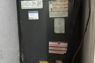 229 Crockett Ln, Hewitt, TX 76643 - Photo 9