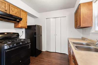 1501 S 29th Street, Waco, TX 76711 - Photo 9