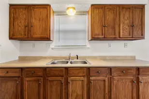 1501 S 29th St, Waco, TX 76711 - Photo 11