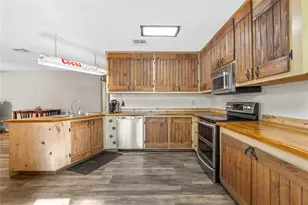 239 Wildwood Ave, Elm Mott, TX 76640 - Photo 7