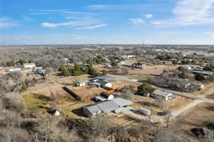 239 Wildwood Ave, Elm Mott, TX 76640 - Photo 25