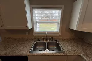 621 Asbury Park, Garland, TX 75043 - Photo 9