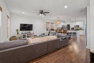 318 W Willingham St, Cleburne, TX 76033 - Photo 31