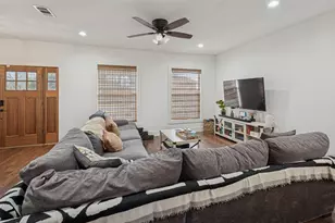 318 W Willingham St, Cleburne, TX 76033 - Photo 27