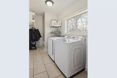 318 W Willingham Street, Cleburne, TX 76033 - Photo 13