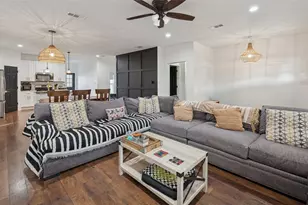 318 W Willingham St, Cleburne, TX 76033 - Photo 29