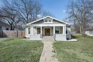 318 W Willingham St, Cleburne, TX 76033 - Photo 3