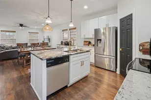 318 W Willingham St, Cleburne, TX 76033 - Photo 23