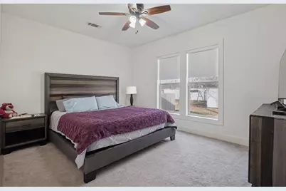 318 W Willingham Street, Cleburne, TX 76033 - Photo 17