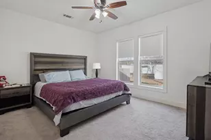 318 W Willingham St, Cleburne, TX 76033 - Photo 17