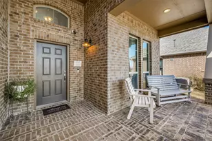 721 Meadows Dr, Argyle, TX 76226 - Photo 3