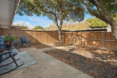 13641 Flagstone Lane, Dallas, TX 75240 - Photo 21