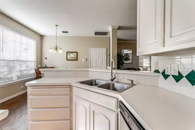 333 Matheson Court, Coppell, TX 75019 - Photo 11