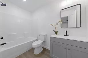 1105 N 11th St, Waco, TX 76707 - Photo 13