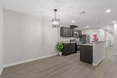 1105 N 11th Street #A, Waco, TX 76707 - Photo 7