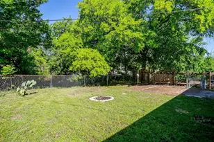 1220 S Brazos St, Weatherford, TX 76086 - Photo 37