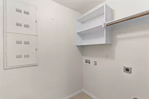 5313 Creek Hill Ln, Fort Worth, TX 76179 - Photo 7