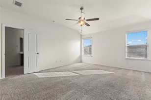 5313 Creek Hill Ln, Fort Worth, TX 76179 - Photo 9