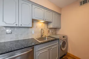 7937 Royal Ln, Dallas, TX 75230 - Photo 11