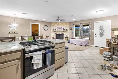 2318 Poco Court, Granbury, TX 76048 - Photo 5