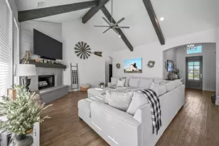 129 Southern Ct, Springtown, TX 76082 - Photo 3