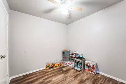 2401 Doreen Street, Grand Prairie, TX 75050 - Photo 11