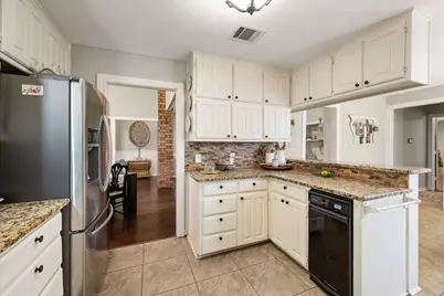 3229 David Drive, Hurst, TX 76054 - Photo 17